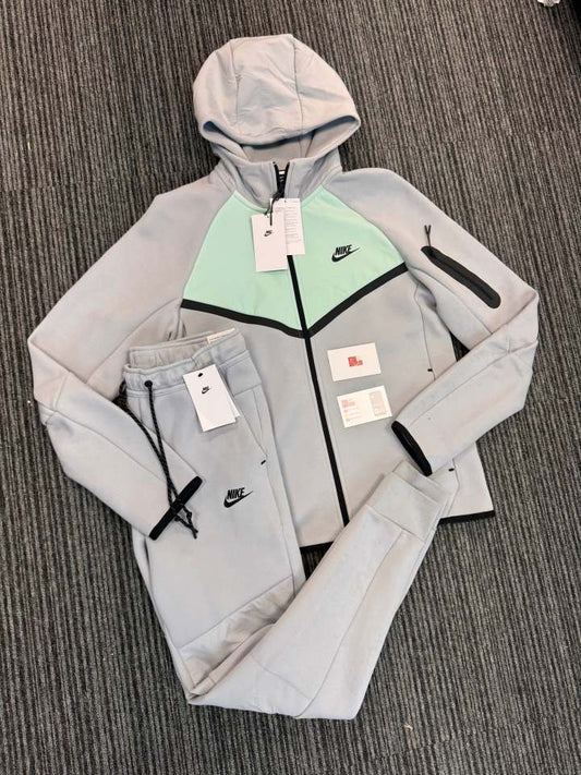 Nike Tech Fleece Men Full Tracksuit - Wolf Grey
